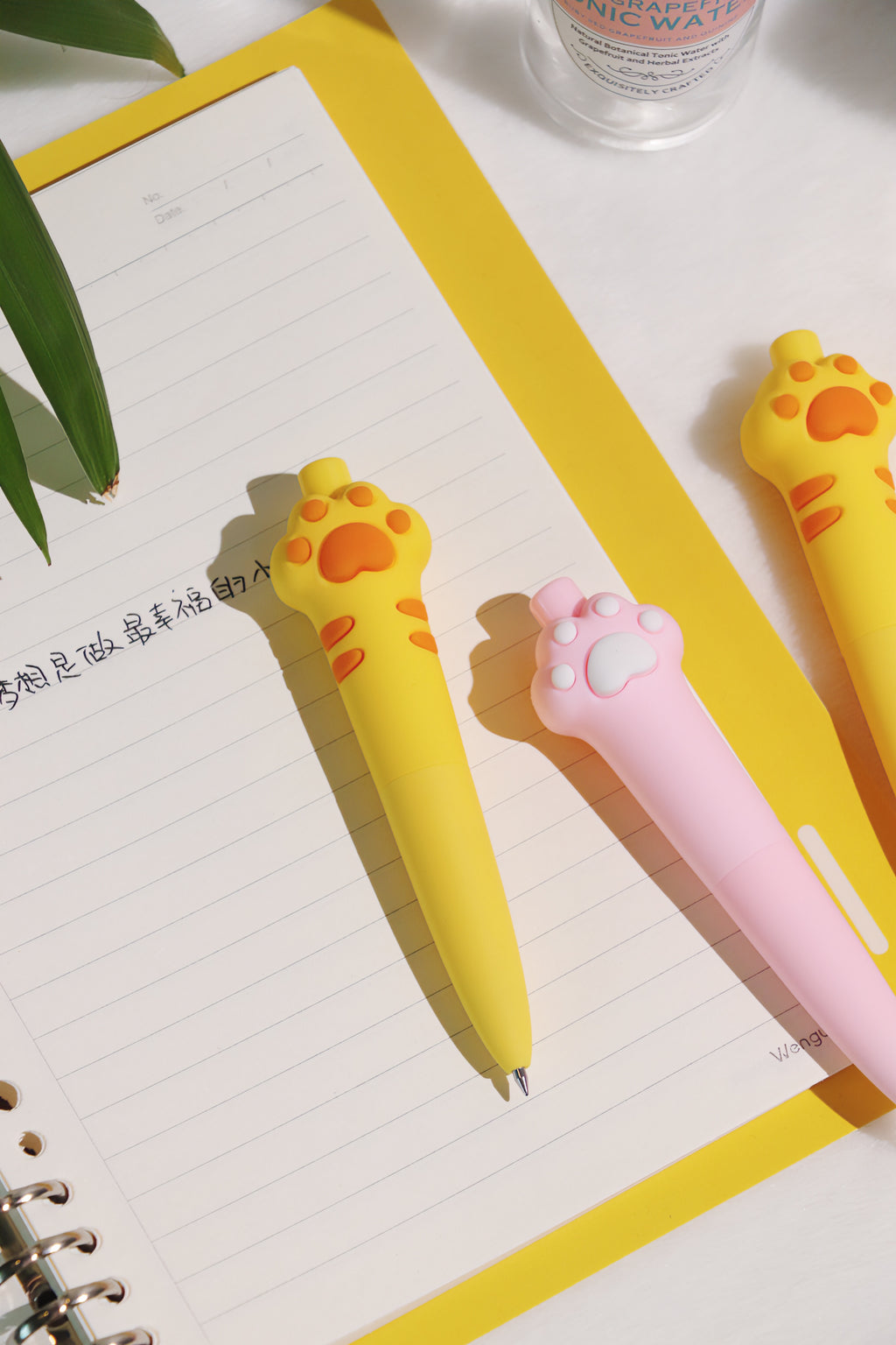 Cat Paw Chubby Pen - Black Ink